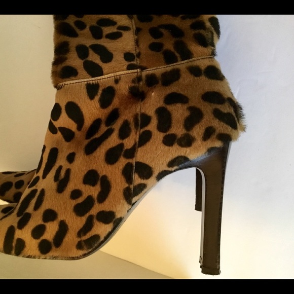 BCBG Leopard Print boots - Picture 8 of 8